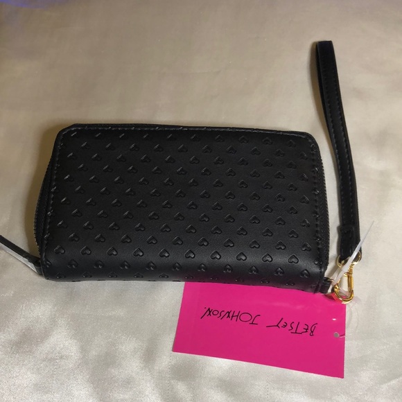 Betsey Johnson Black Faux Leather ZA Wallet With Embossed Hearts NWT - Picture 6 of 15